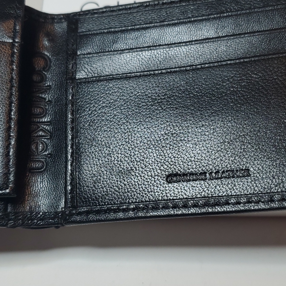 Calvin Klein bi-fold black leather wallet, RFID pr - Picture 4 of 6